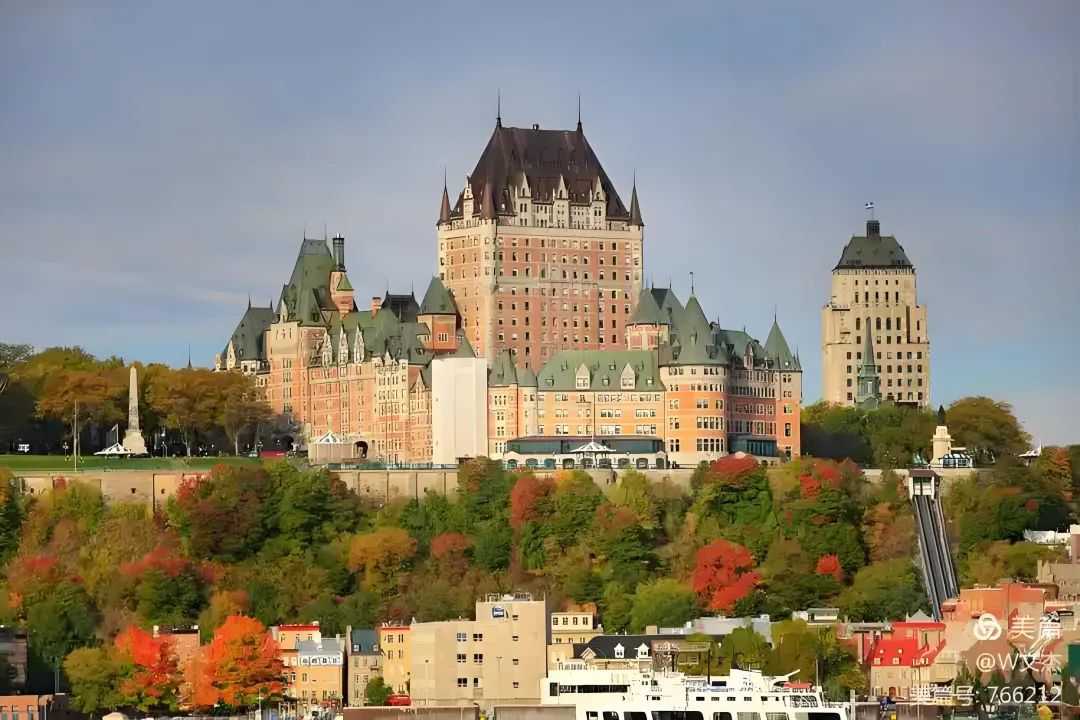 Canada: A Vast Nation with Stunning Natural Landscapes